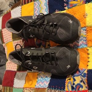 Women's On Cloud Black Tennis Shoes